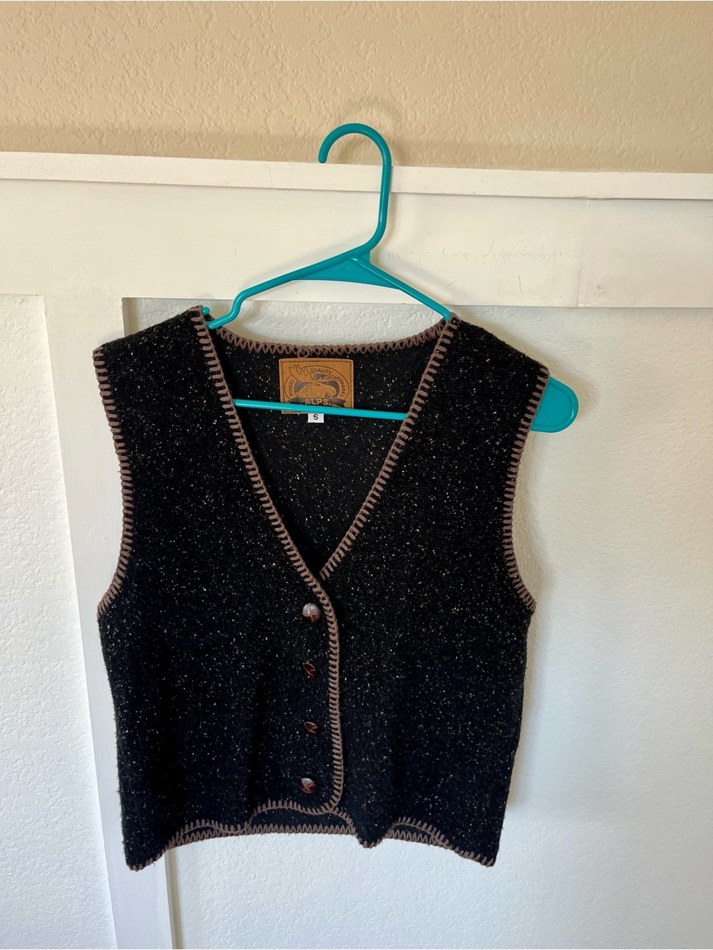 The Alps Women’s Small Fleece Sweater Vest